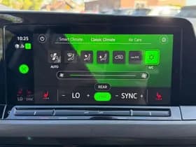 Volkswagen Golf thumbnail 26