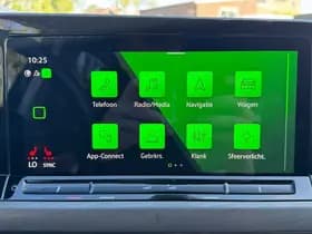 Volkswagen Golf thumbnail 27