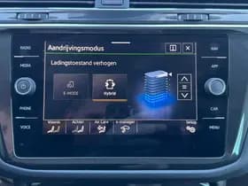 Volkswagen Tiguan thumbnail 32