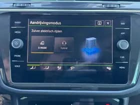 Volkswagen Tiguan thumbnail 33