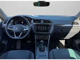 Volkswagen Tiguan thumbnail 2
