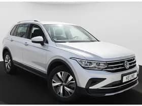 Volkswagen Tiguan thumbnail 5
