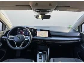 Volkswagen Golf thumbnail 2