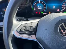 Volkswagen Golf thumbnail 22
