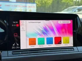 Volkswagen Golf thumbnail 36