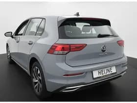Volkswagen Golf thumbnail 8