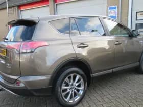 Toyota RAV4 2.5 Hybrid Dynamic thumbnail 18
