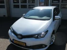Toyota Auris 1.8 Hybrid Dynamic Go PARELMOERLAK