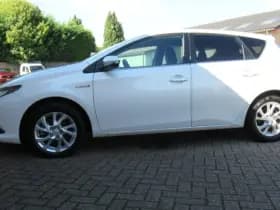 Toyota Auris 1.8 Hybrid Dynamic Go PARELMOERLAK thumbnail 23
