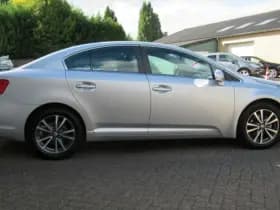 Toyota Avensis 1.6 VVTi Comfort thumbnail 14