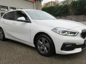 BMW 1-serie 118i Executive Edition thumbnail 16