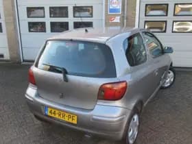 Toyota Yaris 1.0 VVT-i S-Line 36.000 KM 2e EIGENAAR thumbnail 2