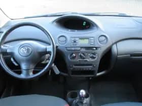 Toyota Yaris 1.0 VVT-i S-Line 36.000 KM 2e EIGENAAR thumbnail 4