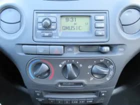 Toyota Yaris 1.0 VVT-i S-Line 36.000 KM 2e EIGENAAR thumbnail 9