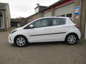 Toyota Yaris thumbnail 16