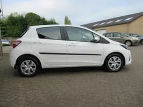 Toyota Yaris thumbnail 20
