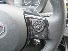 Toyota Yaris thumbnail 10