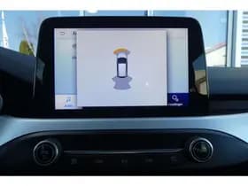 Ford Focus 1.0 EcoBoost Trend Edition Business Absolute Black thumbnail 31