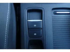 Ford Focus 1.0 EcoBoost Trend Edition Business Absolute Black thumbnail 35