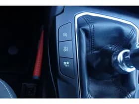 Ford Focus 1.0 EcoBoost Trend Edition Business Absolute Black thumbnail 36