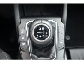 Ford Focus 1.0 EcoBoost Hybrid Trend Edition Business thumbnail 24