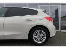 Ford Focus 1.0 EcoBoost Hybrid Trend Edition Business thumbnail 9