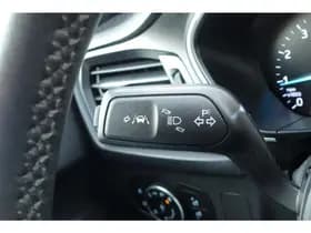 Ford Focus Wagon 1.0 EcoBoost Titanium thumbnail 22