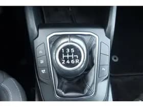 Ford Focus Wagon 1.0 EcoBoost Titanium thumbnail 24