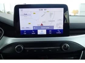 Ford Focus Wagon 1.0 EcoBoost Titanium thumbnail 27