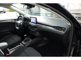 Ford Focus Wagon 1.0 EcoBoost Titanium Business thumbnail 19