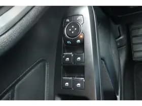 Ford Focus Wagon 1.0 EcoBoost Titanium Business thumbnail 32