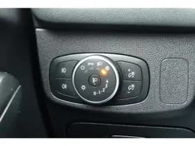 Ford Focus Wagon 1.0 EcoBoost Titanium Business thumbnail 33