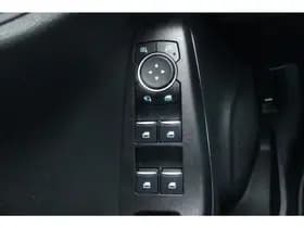 Ford Puma 1.0 EcoBoost Hybrid Titanium X thumbnail 31