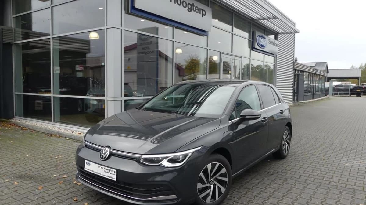Volkswagen Golf 1.4 eHybrid Style Urano grey — foto 1