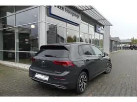 Volkswagen Golf 1.4 eHybrid Style Urano grey thumbnail 2