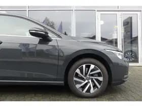 Volkswagen Golf 1.4 eHybrid Style Urano grey thumbnail 8
