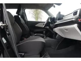 Suzuki Swift 1.2 Select Smart Hybrid thumbnail 18