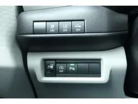 Suzuki Swift 1.2 Select Smart Hybrid thumbnail 34