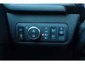 Ford Kuga thumbnail 36