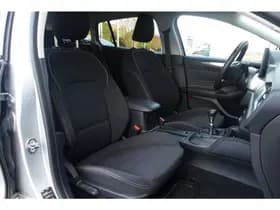 Ford Focus Wagon 1.0 EcoBoost Titanium Business thumbnail 19