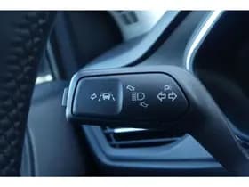 Ford Focus Wagon 1.0 EcoBoost Titanium Business thumbnail 25