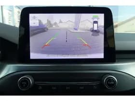 Ford Focus Wagon 1.0 EcoBoost Titanium Business thumbnail 32