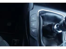 Ford Focus Wagon 1.0 EcoBoost Titanium Business thumbnail 36