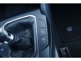 Ford Focus Wagon 1.0 EcoBoost Titanium Business thumbnail 37