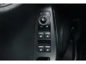 Ford Puma 1.0 EcoBoost Hybrid ST-Line X Desert Island Blue thumbnail 33