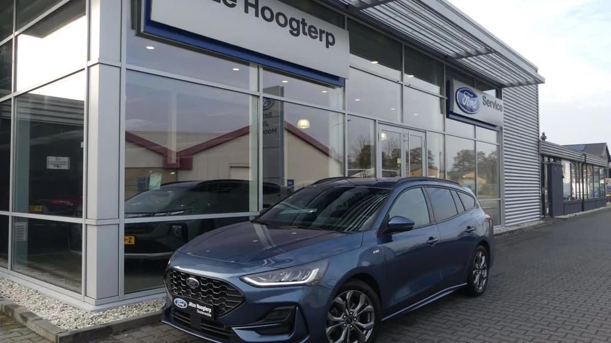 Ford Focus Wagon 1.0 EcoBoost Hybrid ST Line — foto 1