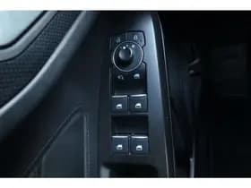 Ford Focus Wagon 1.0 EcoBoost Hybrid ST Line thumbnail 36