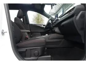 Ford Kuga thumbnail 24