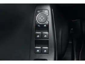 Ford Puma 1.0 EcoBoost ST-Line X Vignale thumbnail 39