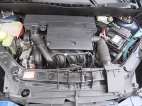 Ford Fusion 1.6-16V Futura thumbnail 15